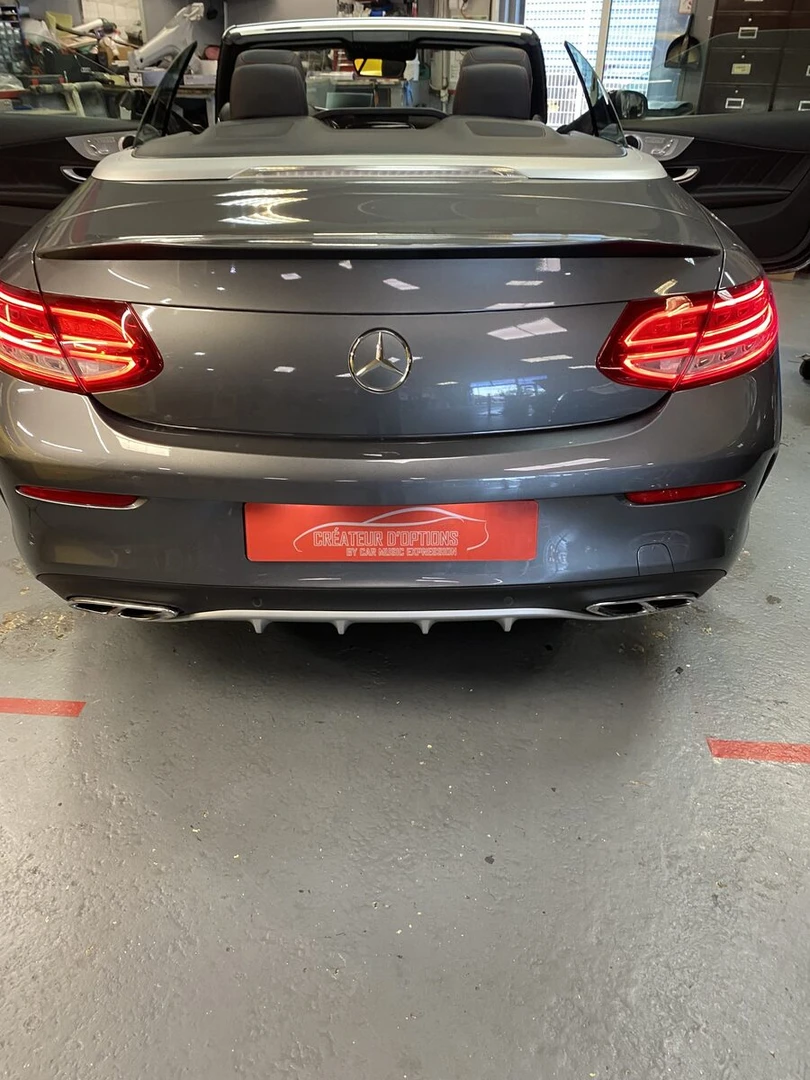 Mercedes SLK 2017 : système hi-fi BLAM complet avec voie centrale
