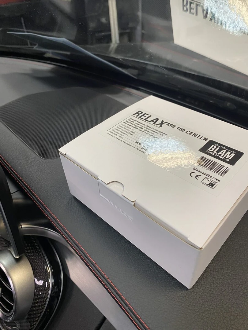 Mercedes SLK 2017 : système hi-fi BLAM complet avec voie centrale