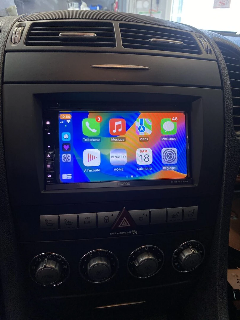 Mercedes SLK 2006 : autoradio GPS Kenwood Garmin avec CarPlay et Android Auto