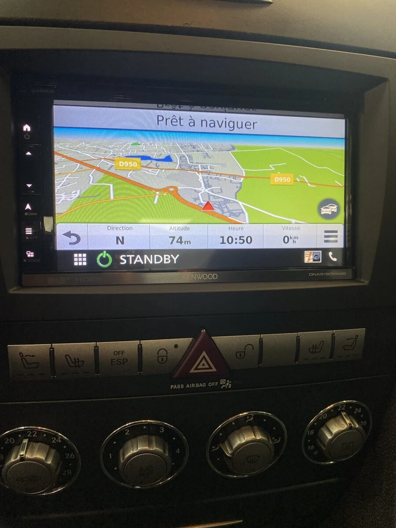 Mercedes SLK 2006 : autoradio GPS Kenwood Garmin avec CarPlay et Android Auto
