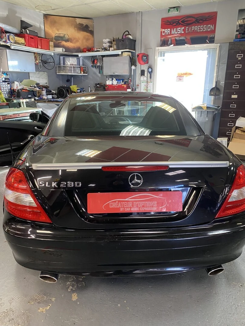Mercedes SLK 2006 : autoradio GPS Kenwood Garmin avec CarPlay et Android Auto