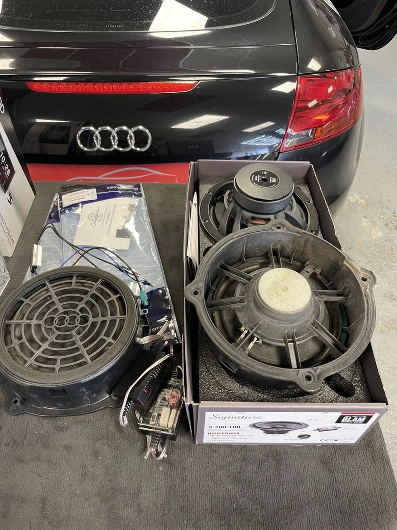 Audi TT : haut-parleurs BLAM Signature et Kenwood DNX CarPlay