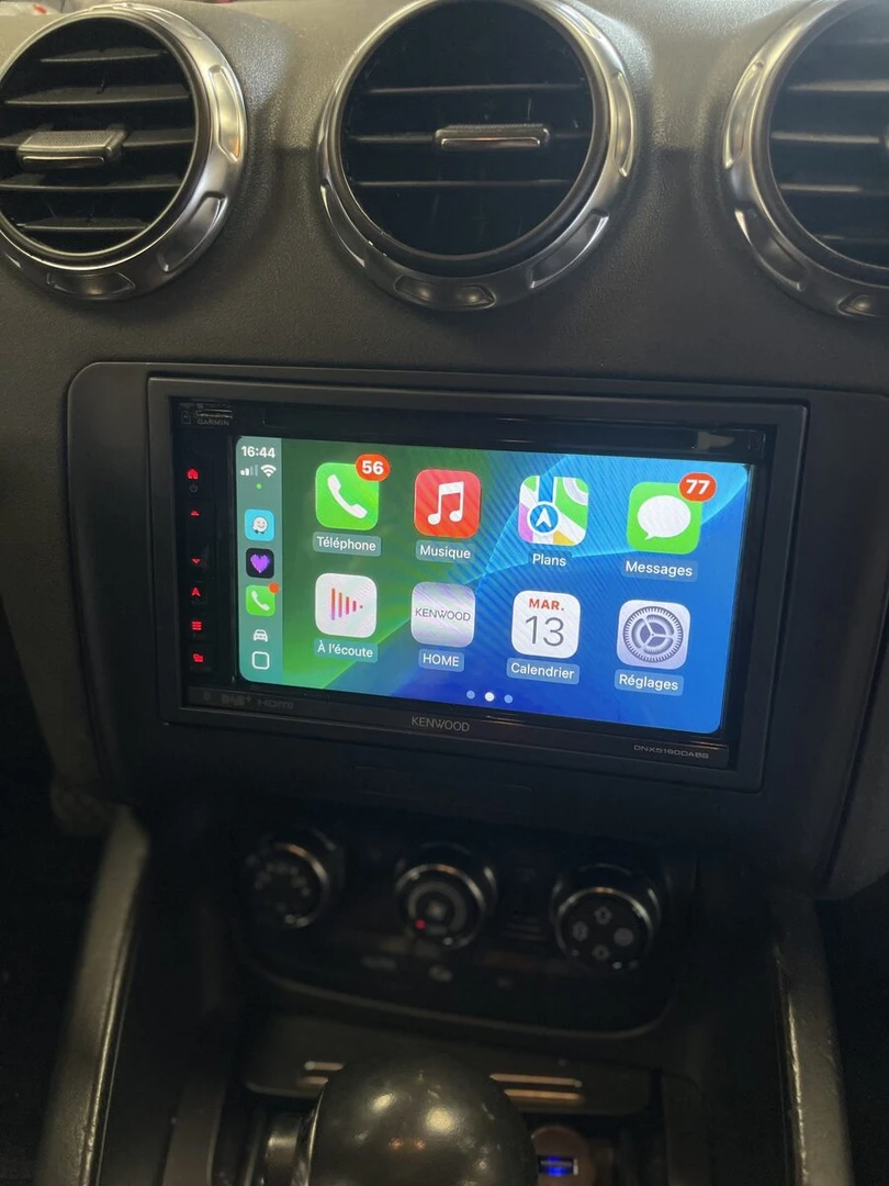 Audi TT : haut-parleurs BLAM Signature et Kenwood DNX CarPlay