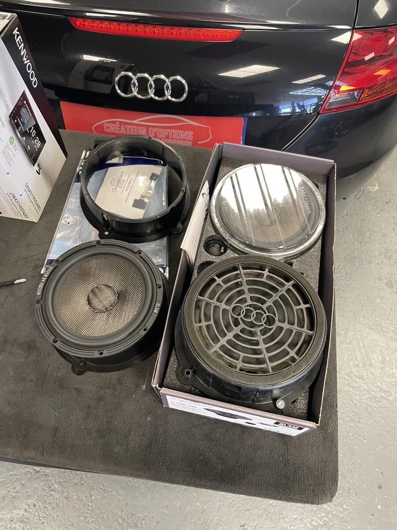 Audi TT : haut-parleurs BLAM Signature et Kenwood DNX CarPlay
