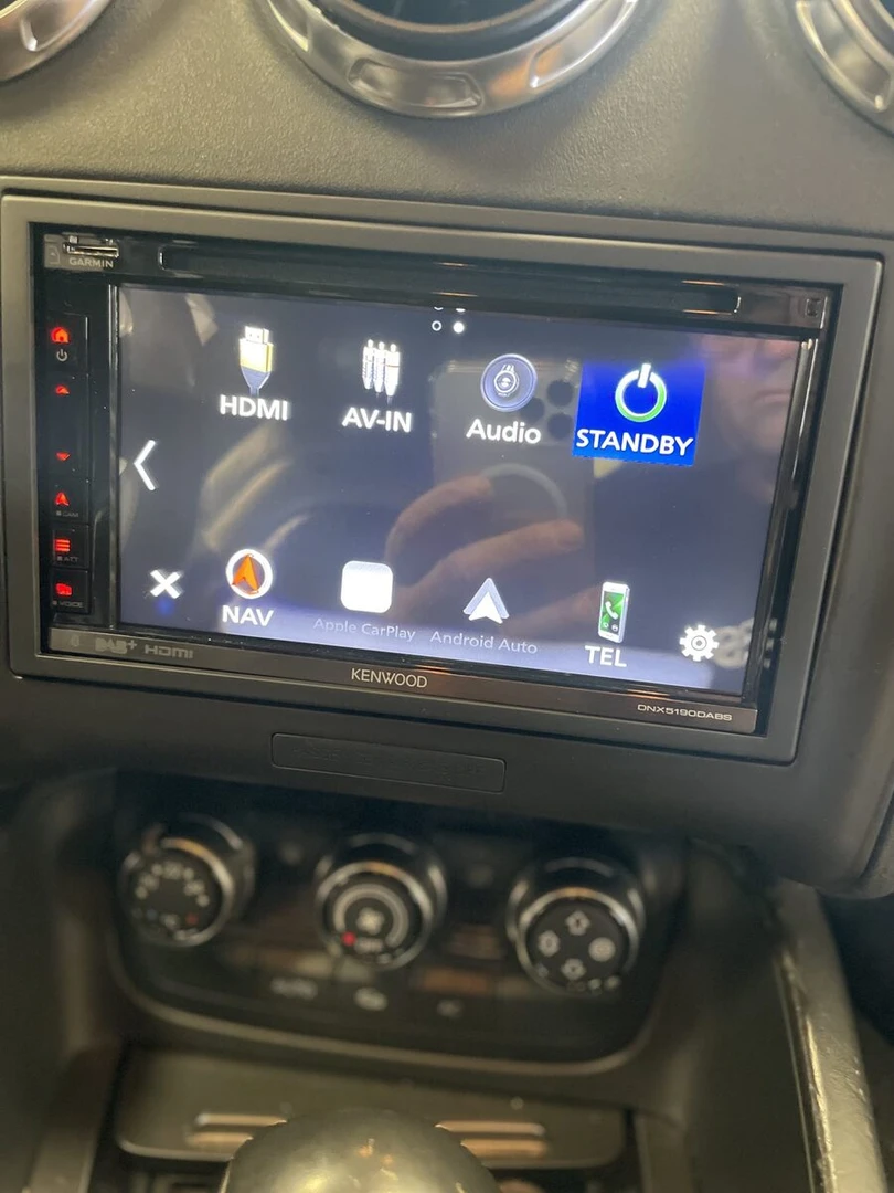Audi TT : haut-parleurs BLAM Signature et Kenwood DNX CarPlay