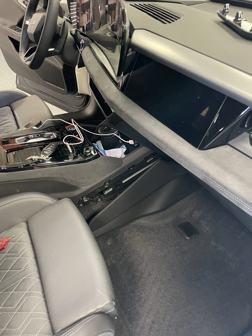 Audi Q6 2025 : BlackVue trois caméras, cloud et batterie dédiée