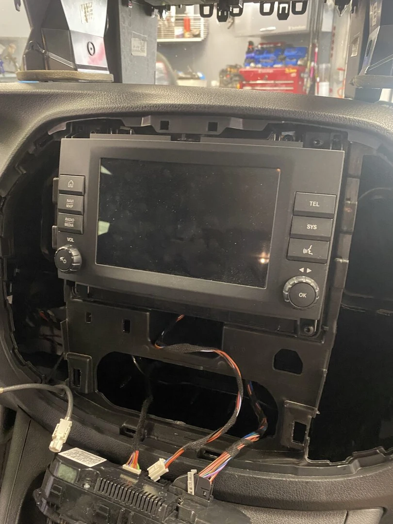 Mercedes Vito : Kenwood CarPlay, BLAM Live et haut-parleurs sous banquette