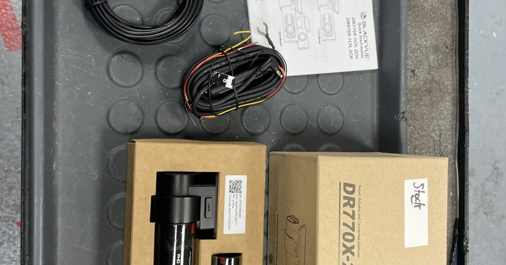 Dashcam BlackVue avant/arrière sur Range Rover Vogue