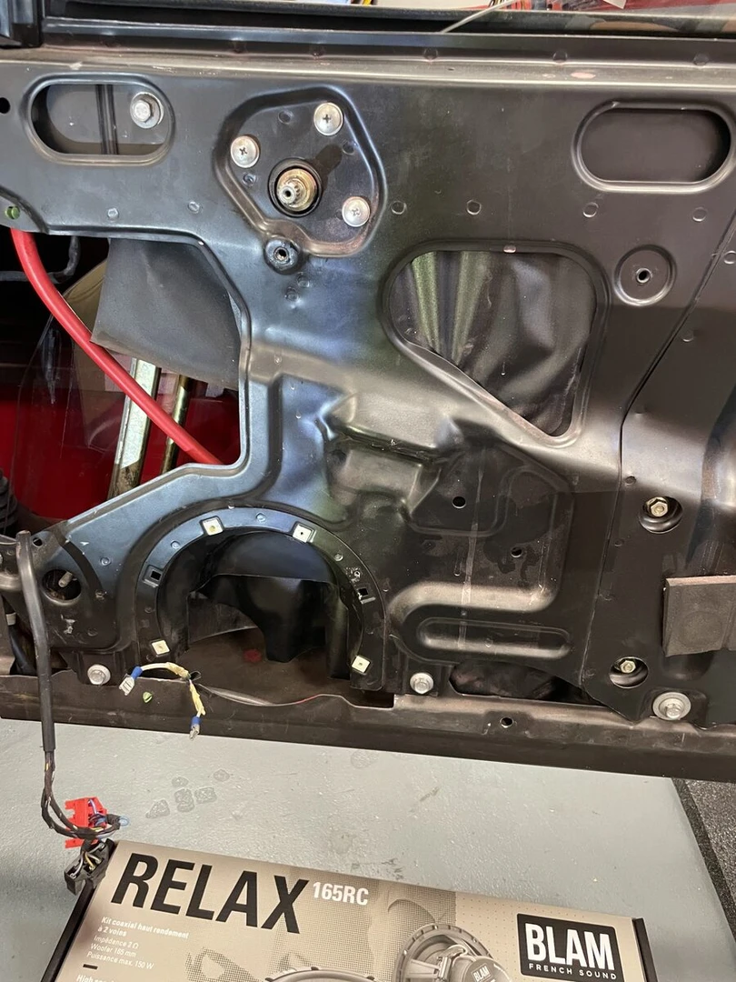 Ferrari F355 Spider : son amélioré et traceur GPS
