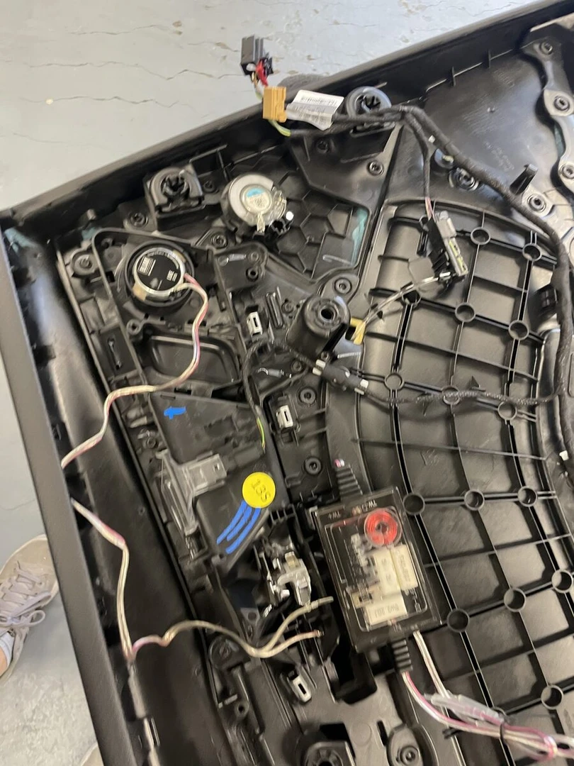 Audi Q5 2024 Bang & Olufsen : BLAM, ESX et Rockford Fosgate