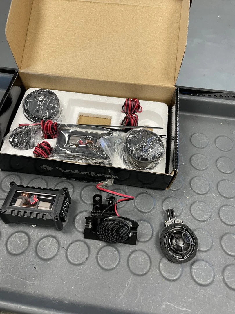 Audi Q5 2024 Bang & Olufsen : BLAM, ESX et Rockford Fosgate