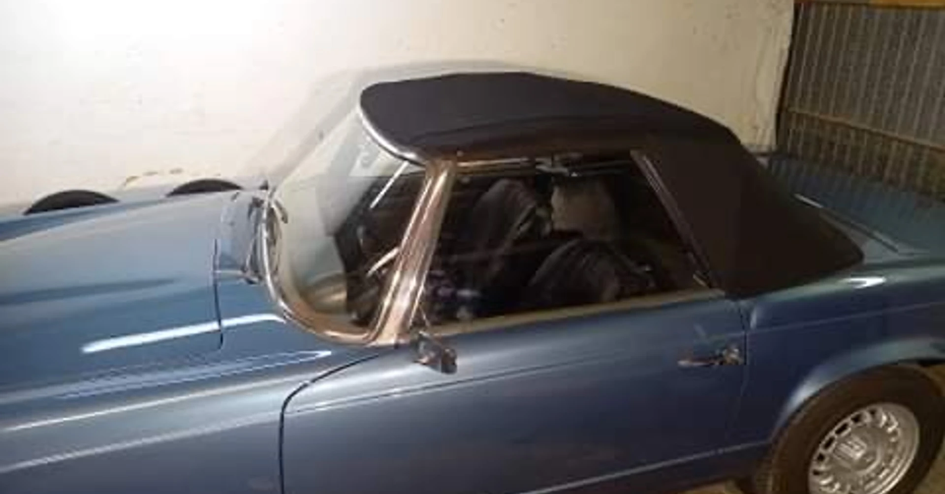 Mercedes 230 SL Pagode : remplacement de la capote