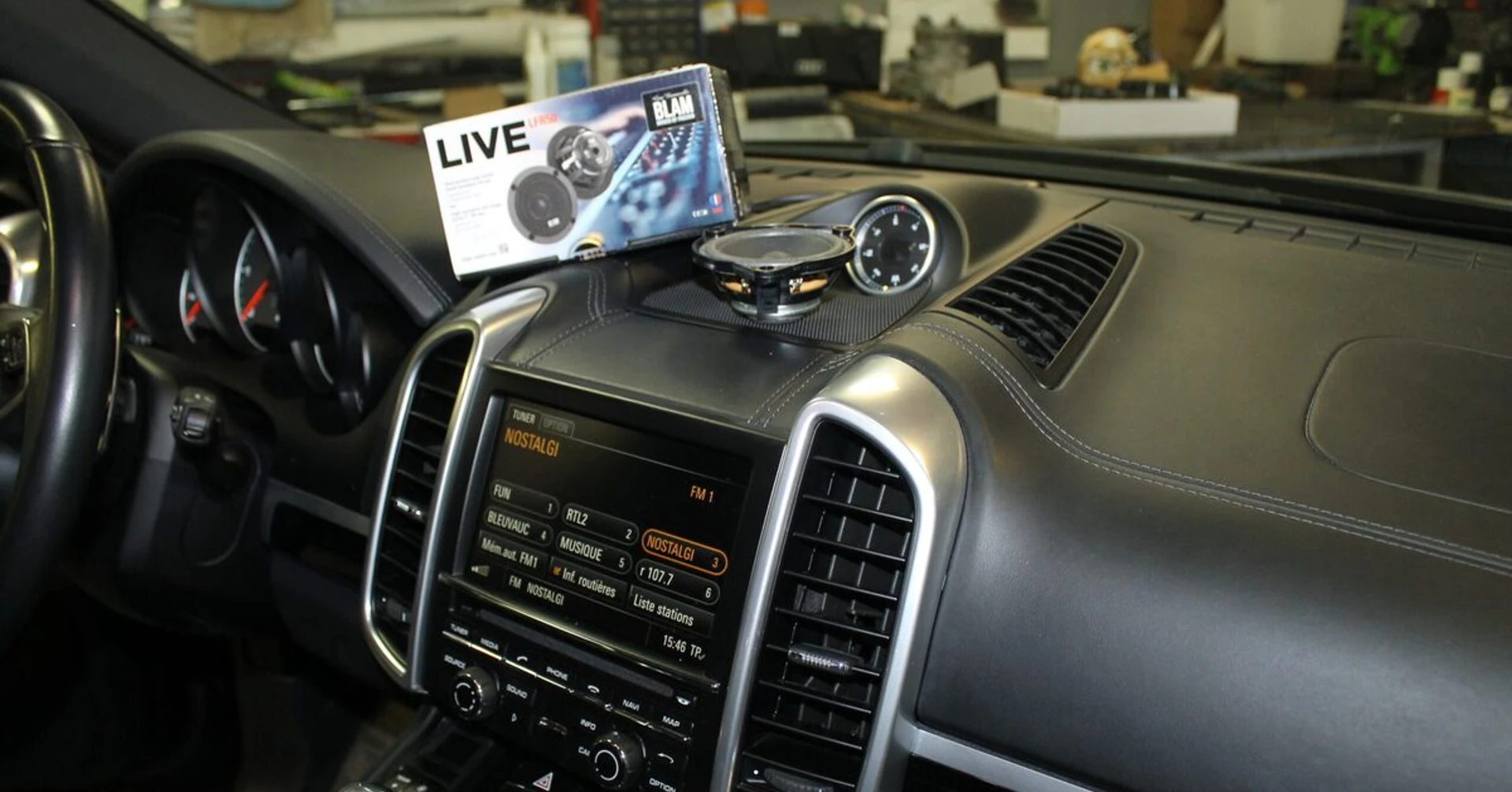 Porsche Cayenne : voie centrale BLAM Live LFR50