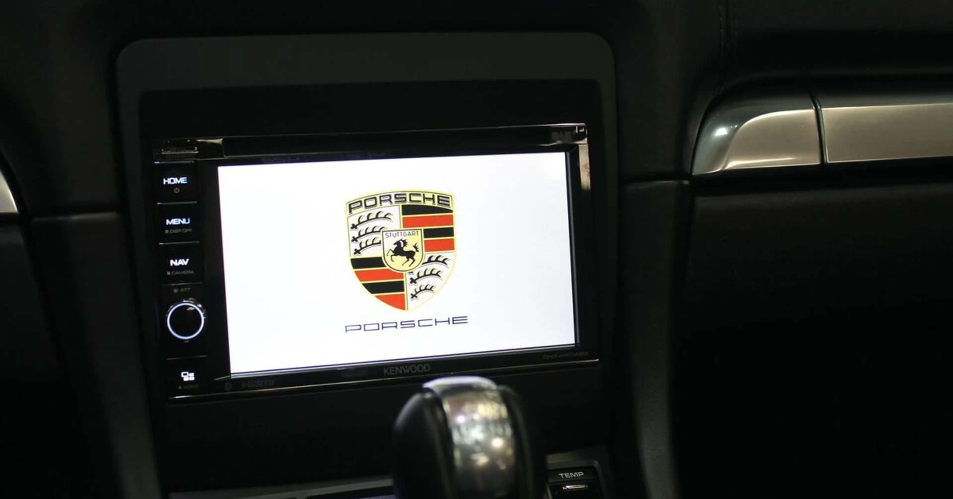 Porsche Boxster 2015 : Kenwood DNX5190DAB, CarPlay et caméra de recul