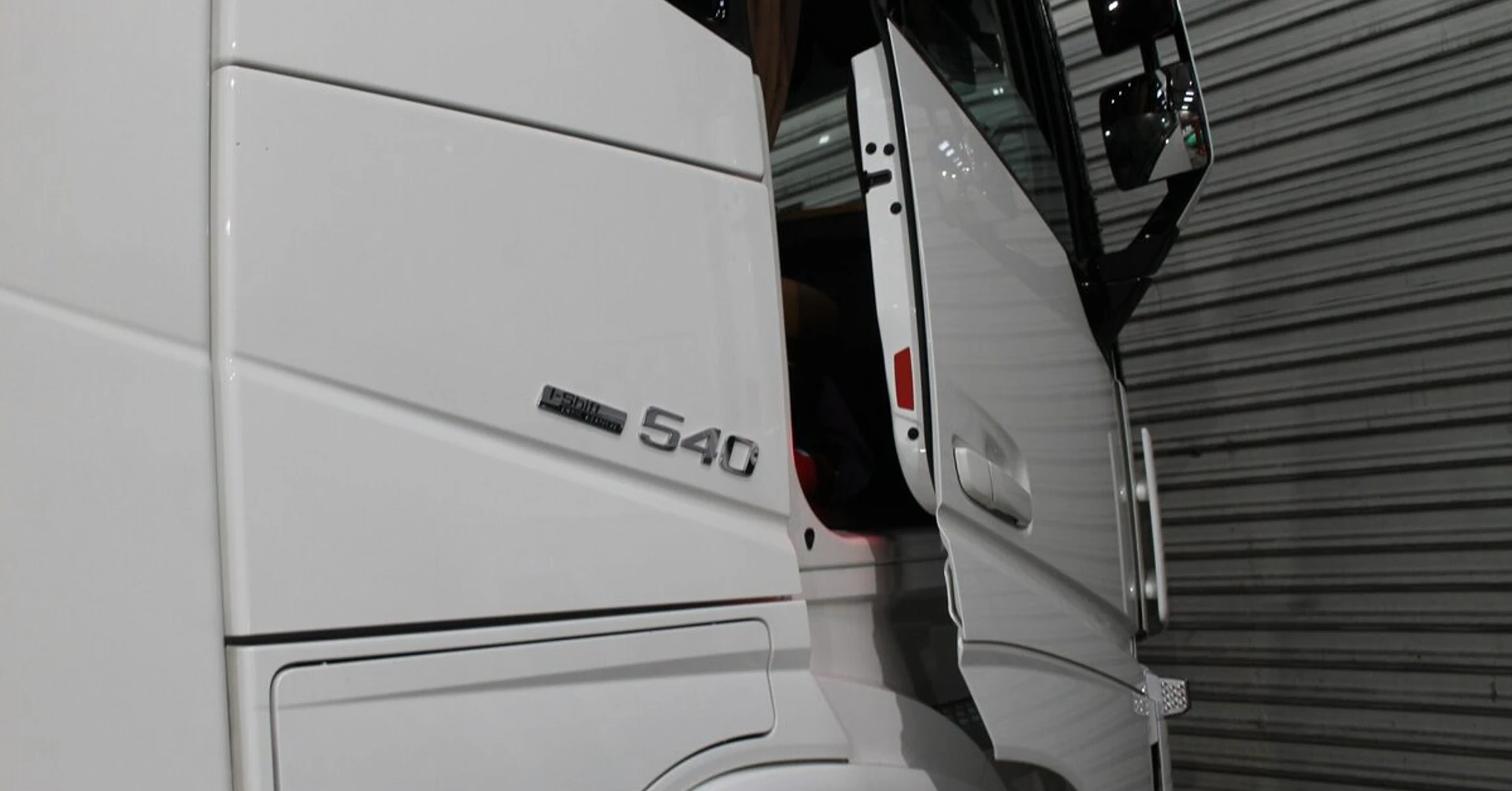 Camion Volvo 540 : sono BLAM et ampli DSP RA704DSP Pro