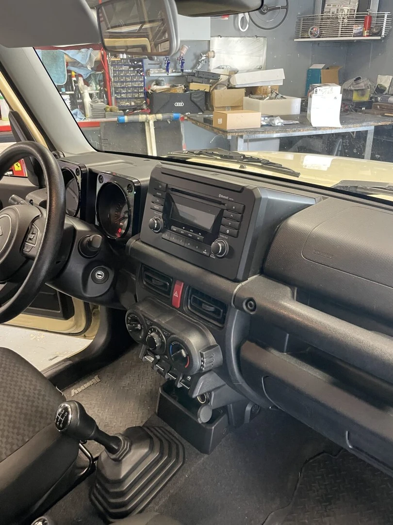 Suzuki Jimny 2024 : Kenwood DNX5190DAB et caméra de recul