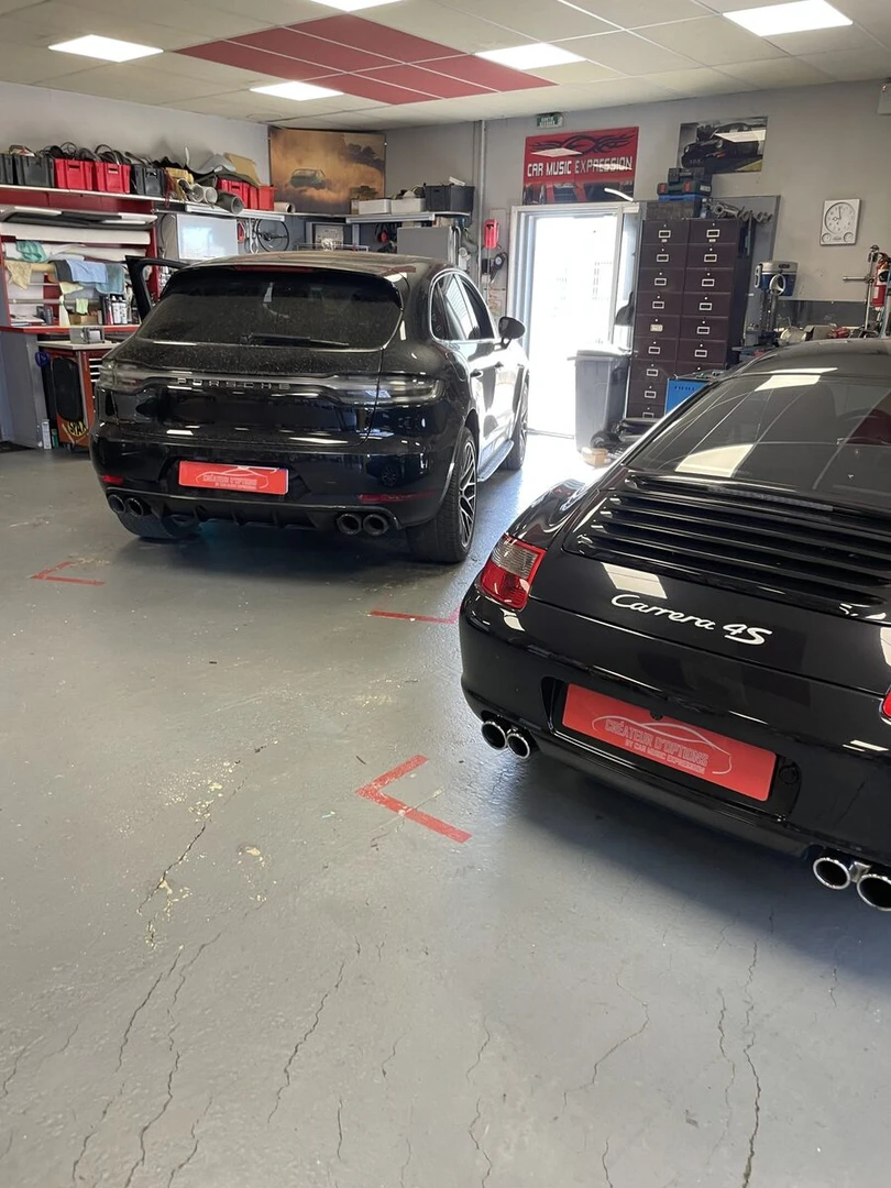 Porsche 997 : Kenwood DNX5190DABS, CarPlay et Android Auto