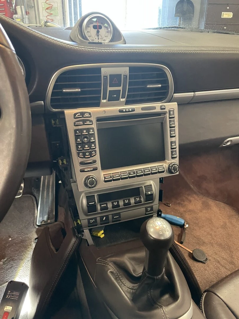 Porsche 997 : Kenwood DNX5190DABS, CarPlay et Android Auto
