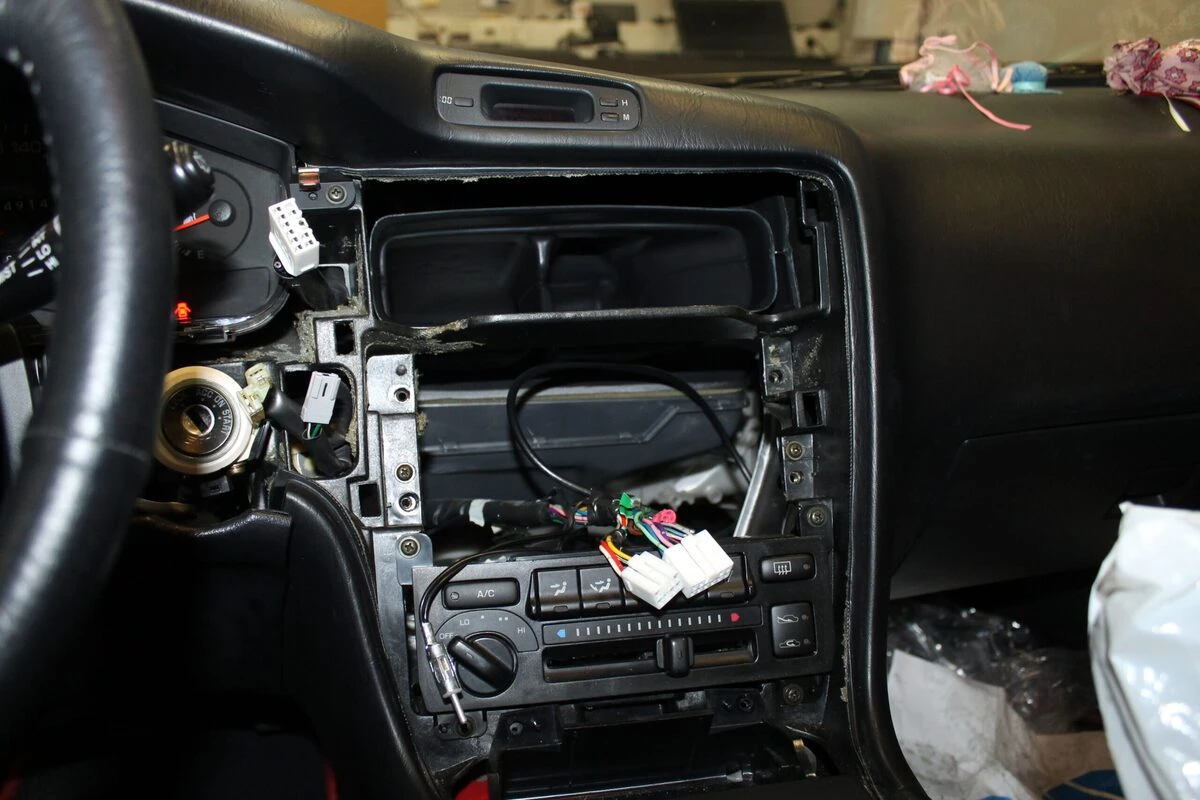 Toyota MR2 : GPS Kenwood DNX419DABS avec CarPlay et Android Auto