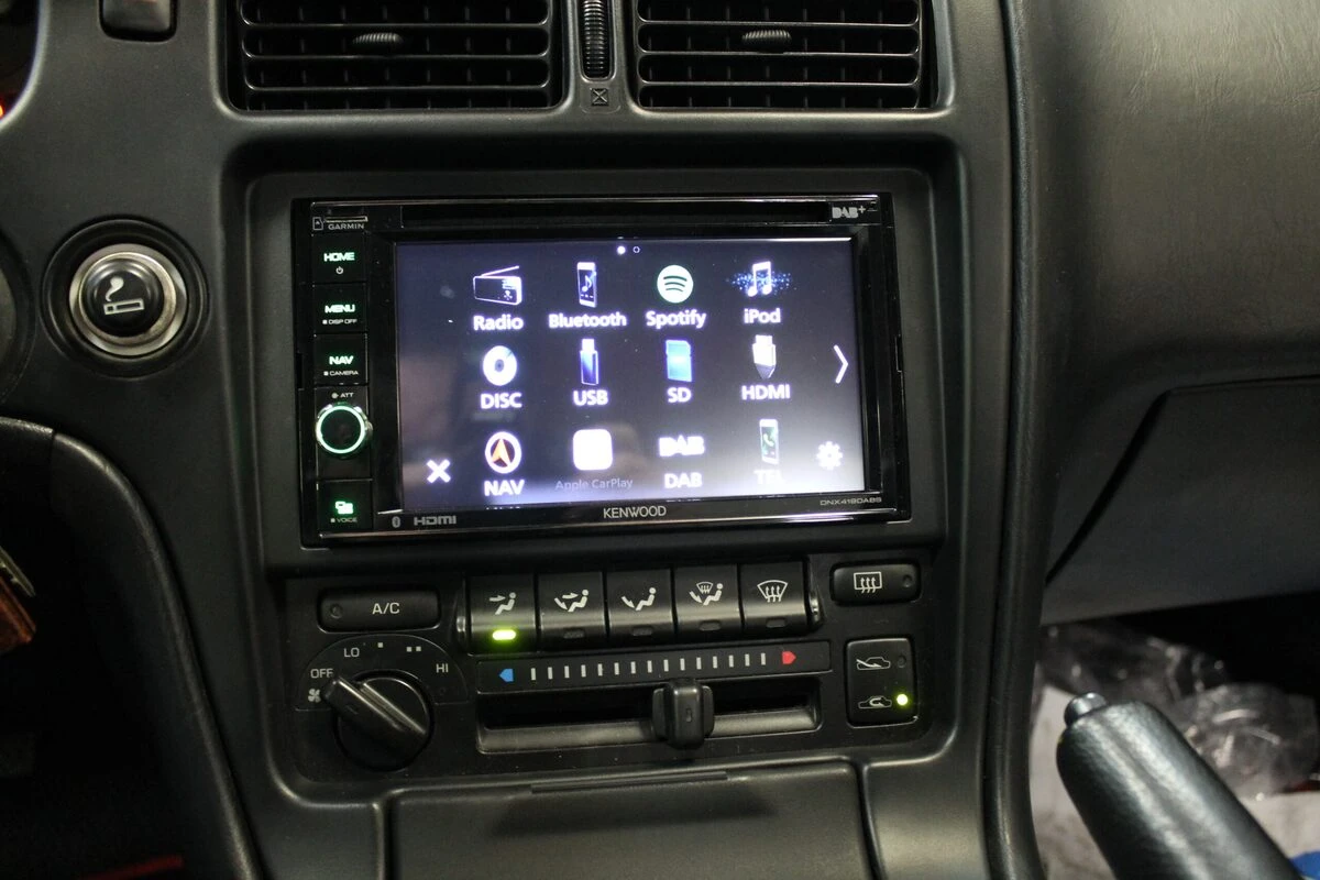 Toyota MR2 : GPS Kenwood DNX419DABS avec CarPlay et Android Auto