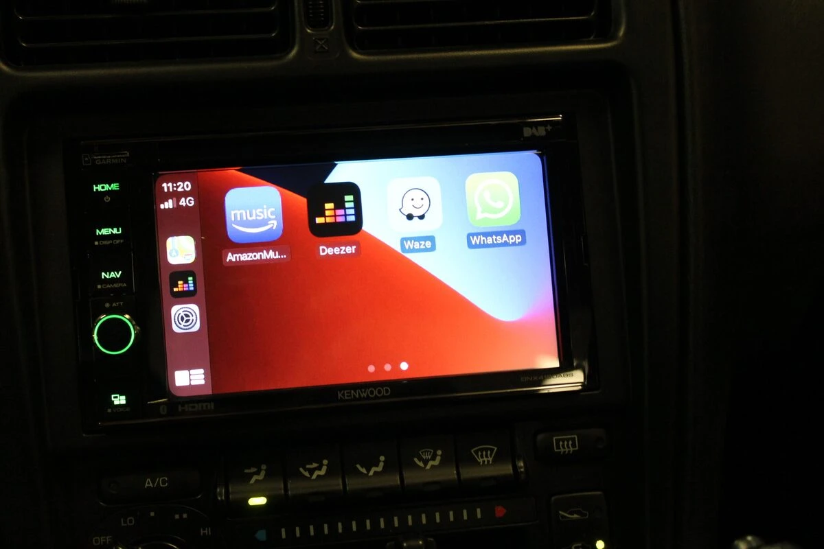 Toyota MR2 : GPS Kenwood DNX419DABS avec CarPlay et Android Auto