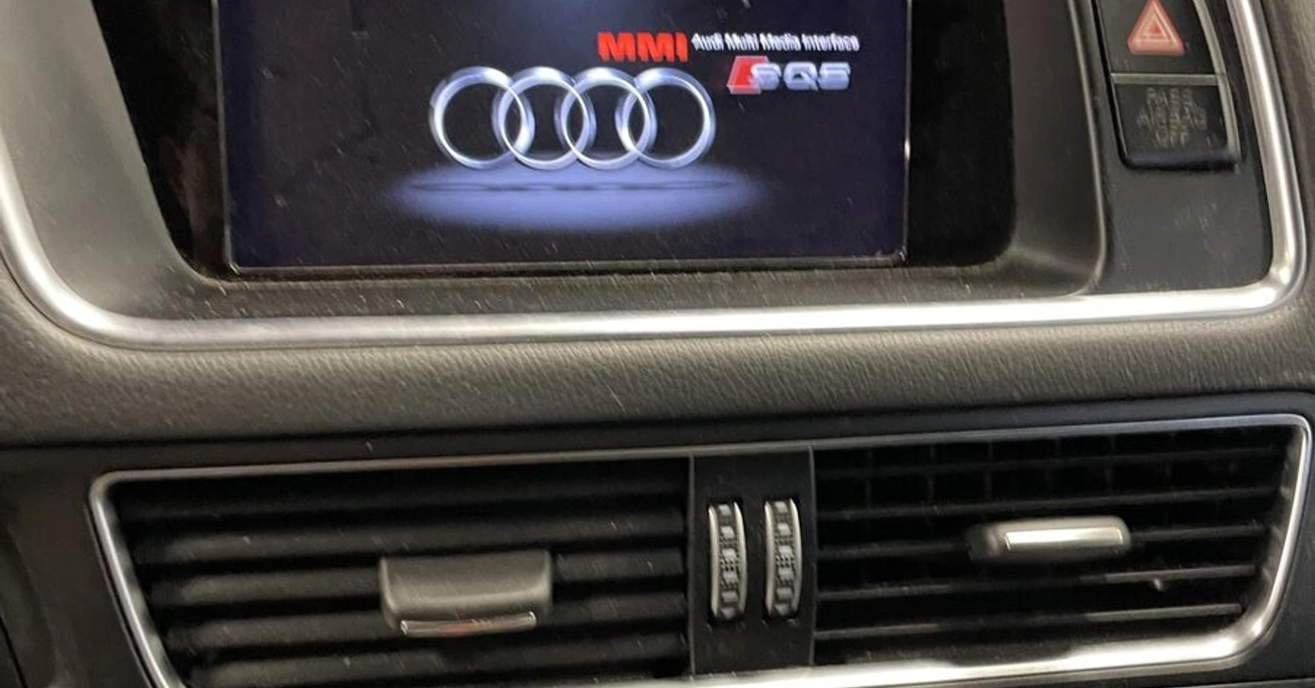 Réparation MMI Audi SQ5 : plus de son et redémarrages
