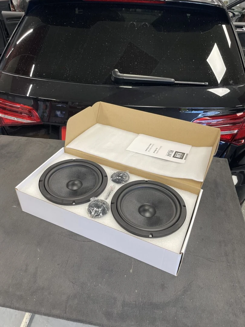 Audi RS3 2023 : BLAM 200RS, tweeters Rockford Fosgate et insonorisation