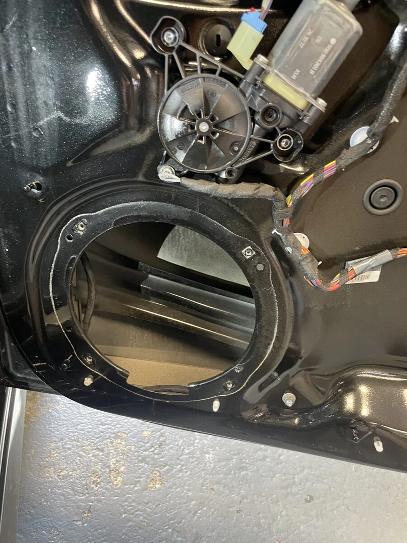 Audi RS3 2023 : BLAM 200RS, tweeters Rockford Fosgate et insonorisation