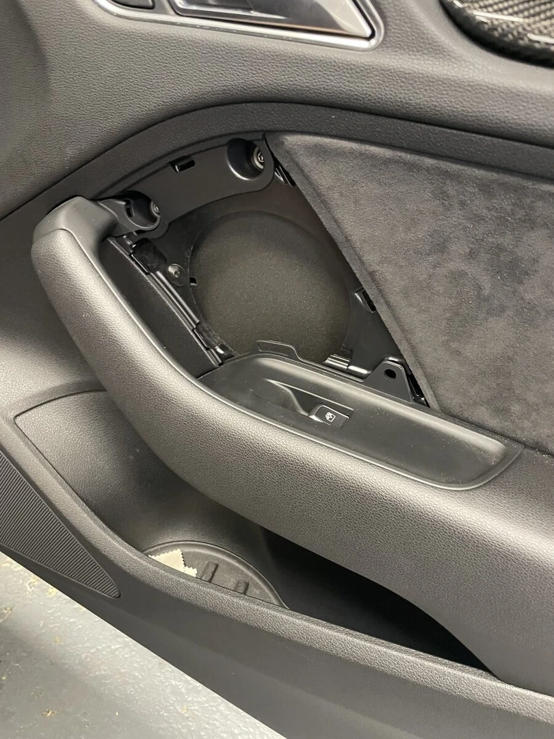 Audi RS3 2023 : BLAM 200RS, tweeters Rockford Fosgate et insonorisation