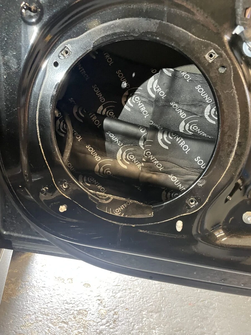 Audi RS3 2023 : BLAM 200RS, tweeters Rockford Fosgate et insonorisation