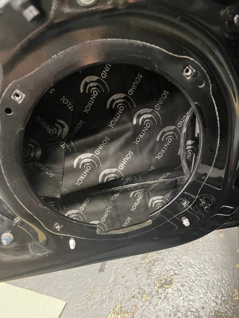 Audi RS3 2023 : BLAM 200RS, tweeters Rockford Fosgate et insonorisation