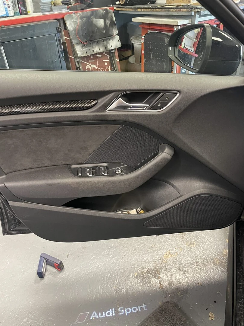 Audi RS3 2023 : BLAM 200RS, tweeters Rockford Fosgate et insonorisation