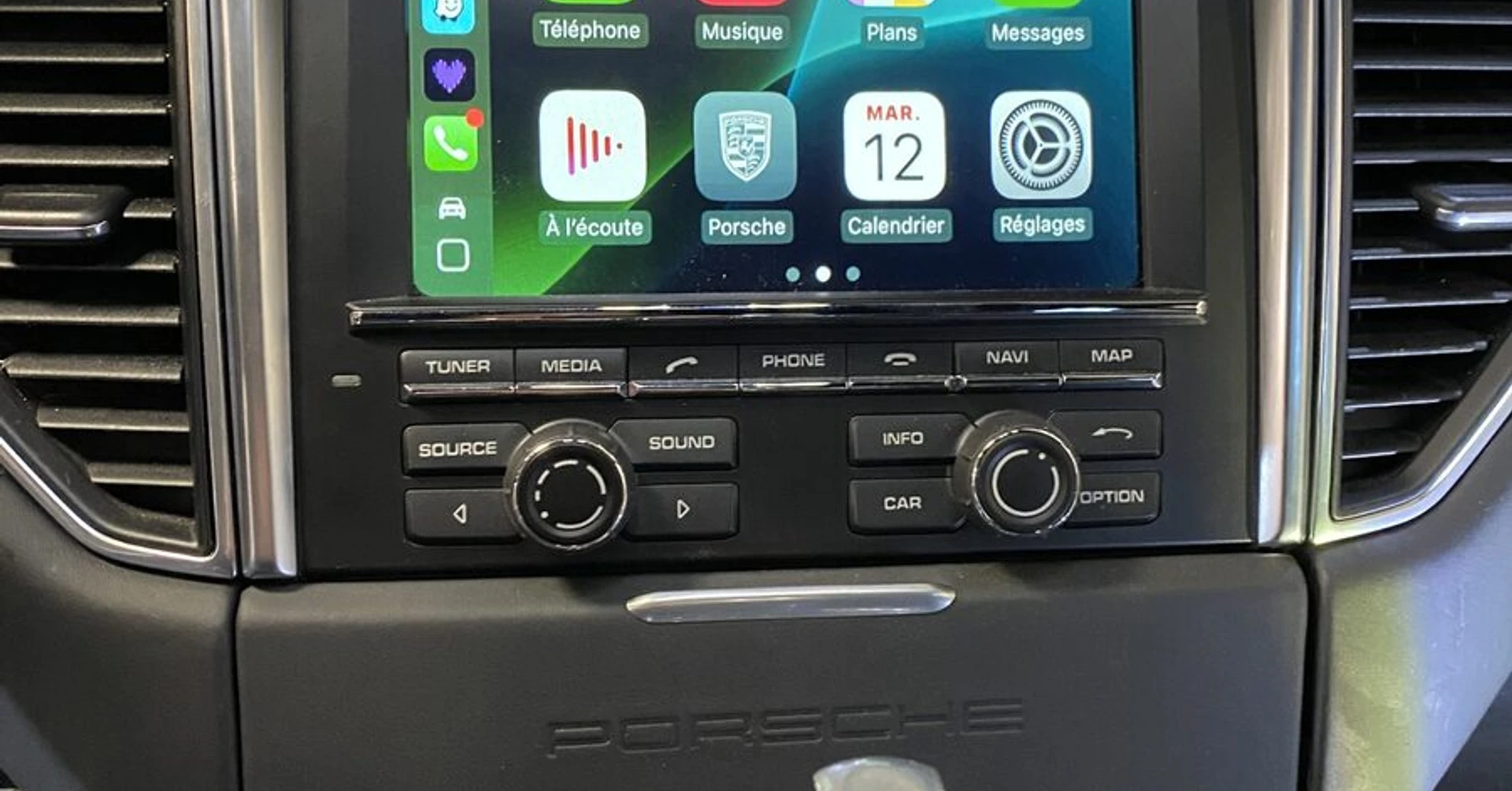 Porsche Macan 2017 : CarPlay et Android Auto d'origine