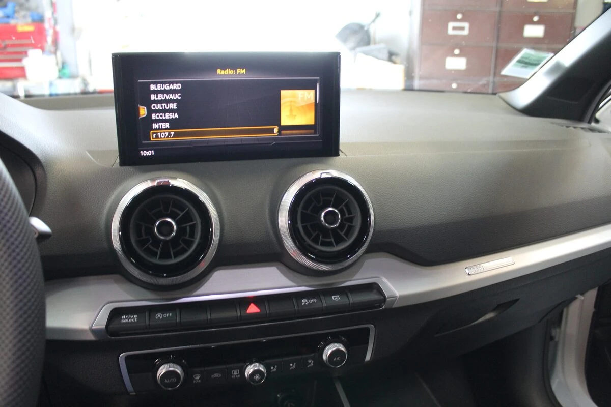 Audi Q2 2021 : caméra de recul et codage MMI