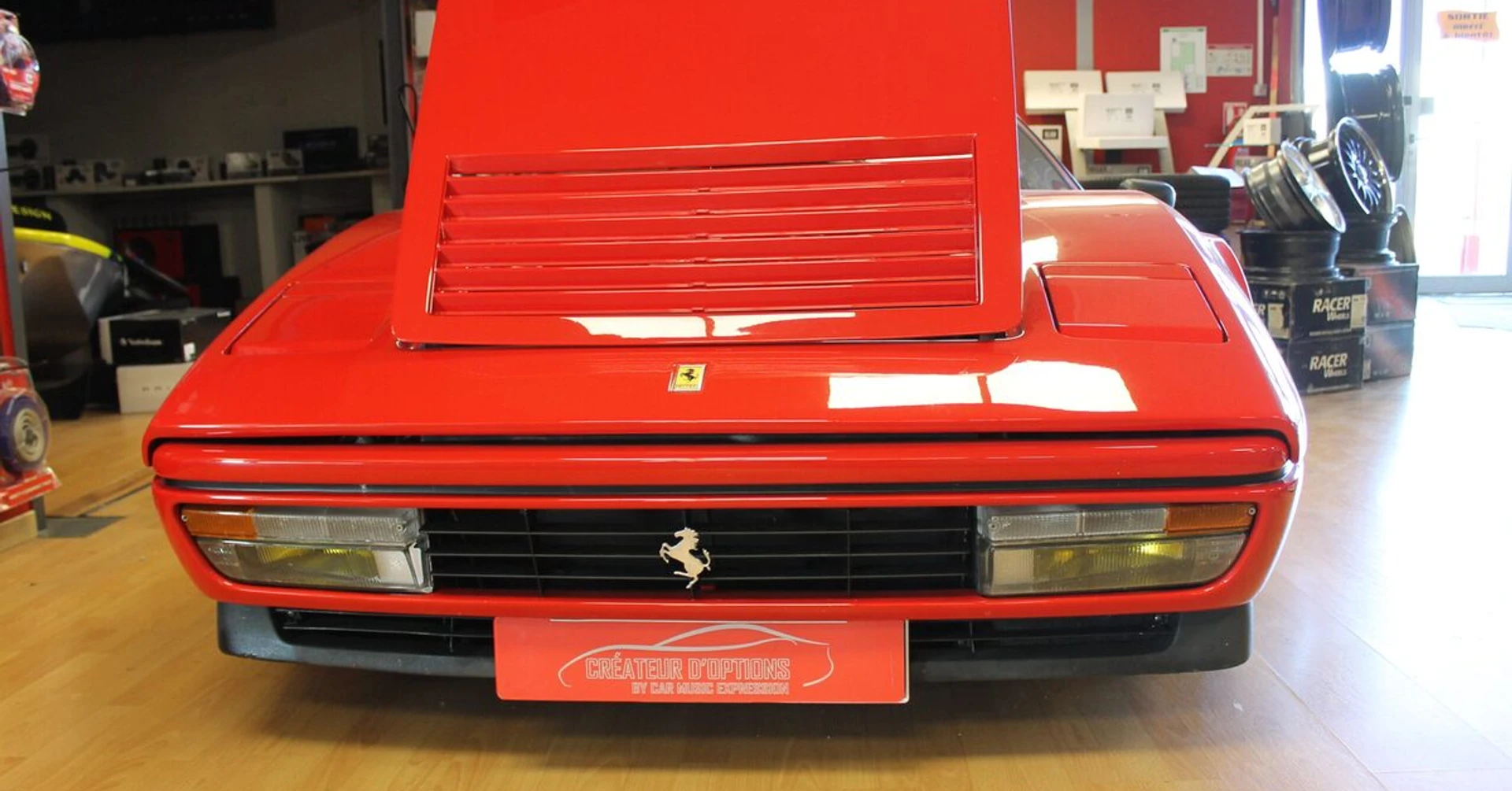 Ferrari 328 GTS : chauffage, antenne et électricité
