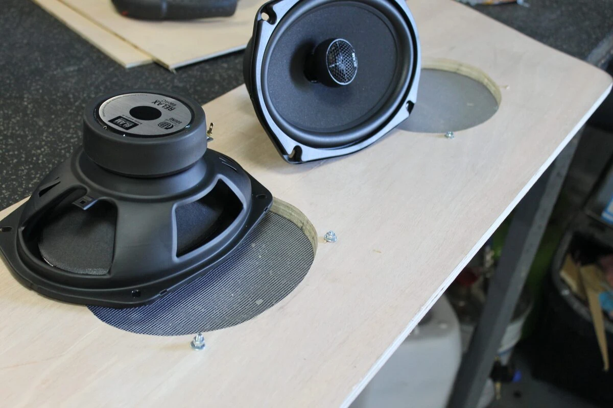 Coccinelle 1961 : sonorisation BLAM Relax et Bluetooth
