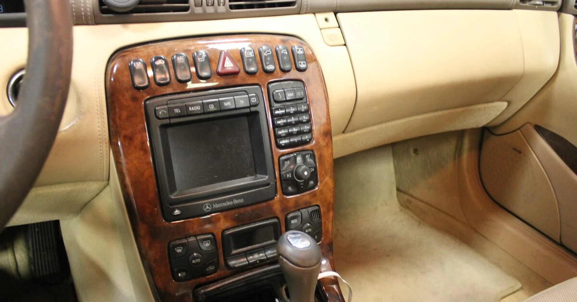 Mercedes S 500 : autoradio GPS Kenwood et dashcam