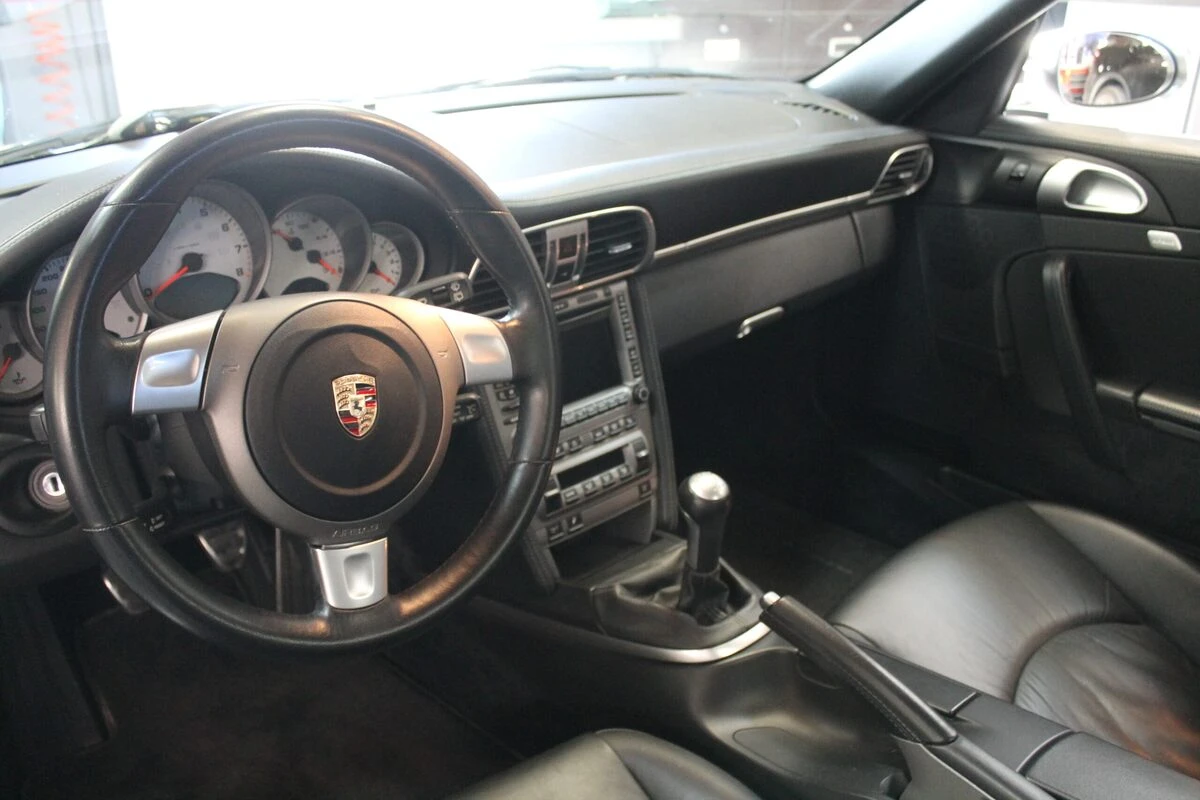 Porsche 997 Carrera S : autoradio GPS Kenwood DNX419DAB et caméra de recul