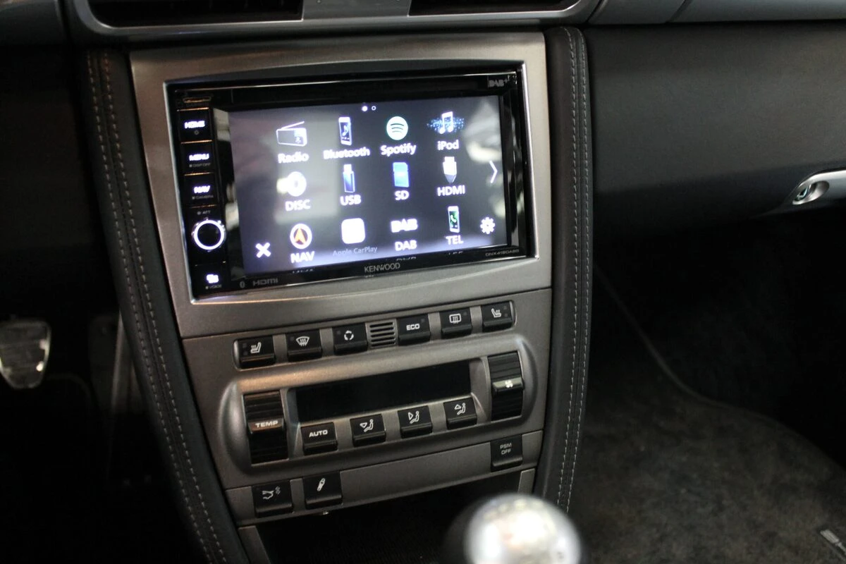 Porsche 997 Carrera S : autoradio GPS Kenwood DNX419DAB et caméra de recul