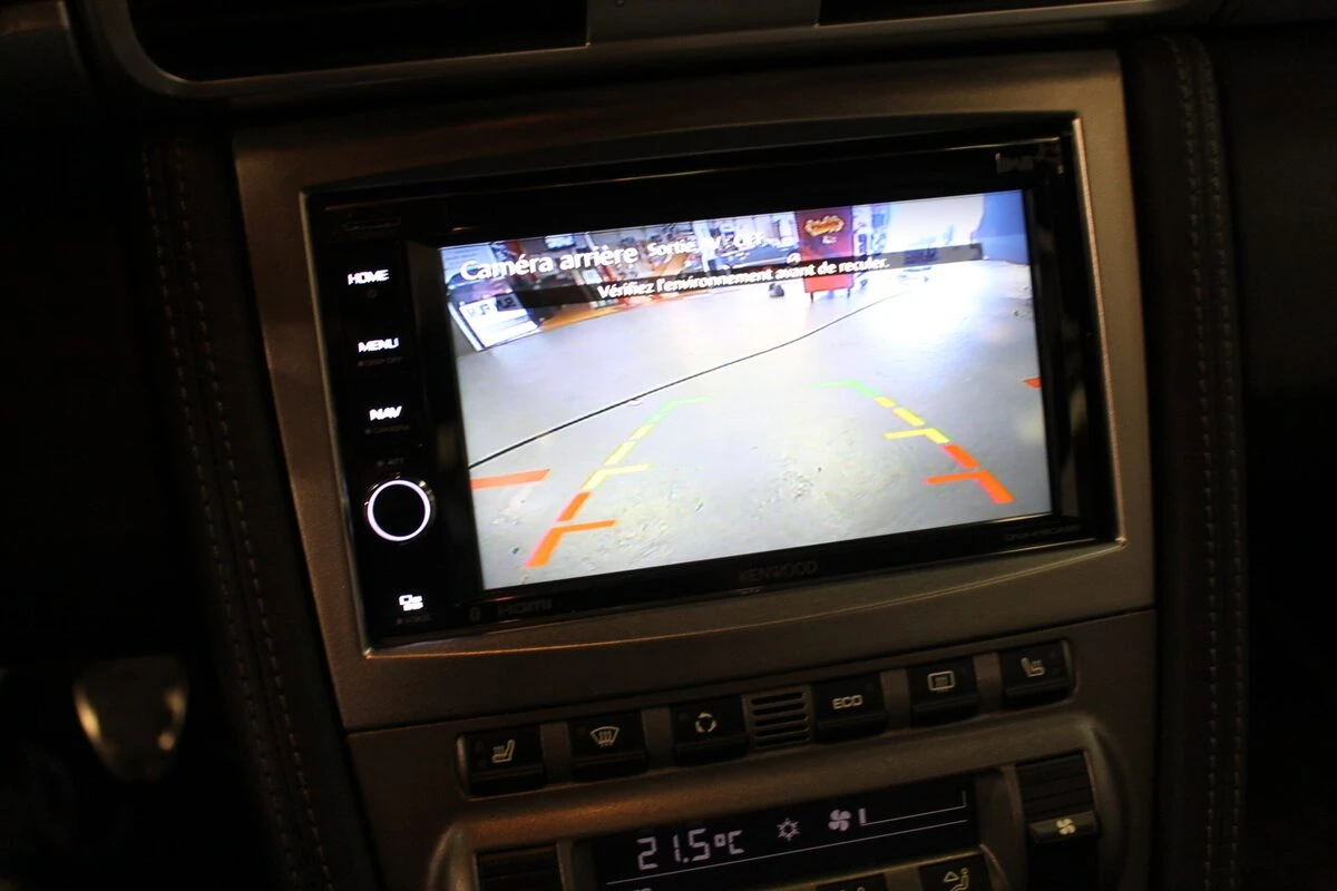 Porsche 997 Carrera S : autoradio GPS Kenwood DNX419DAB et caméra de recul