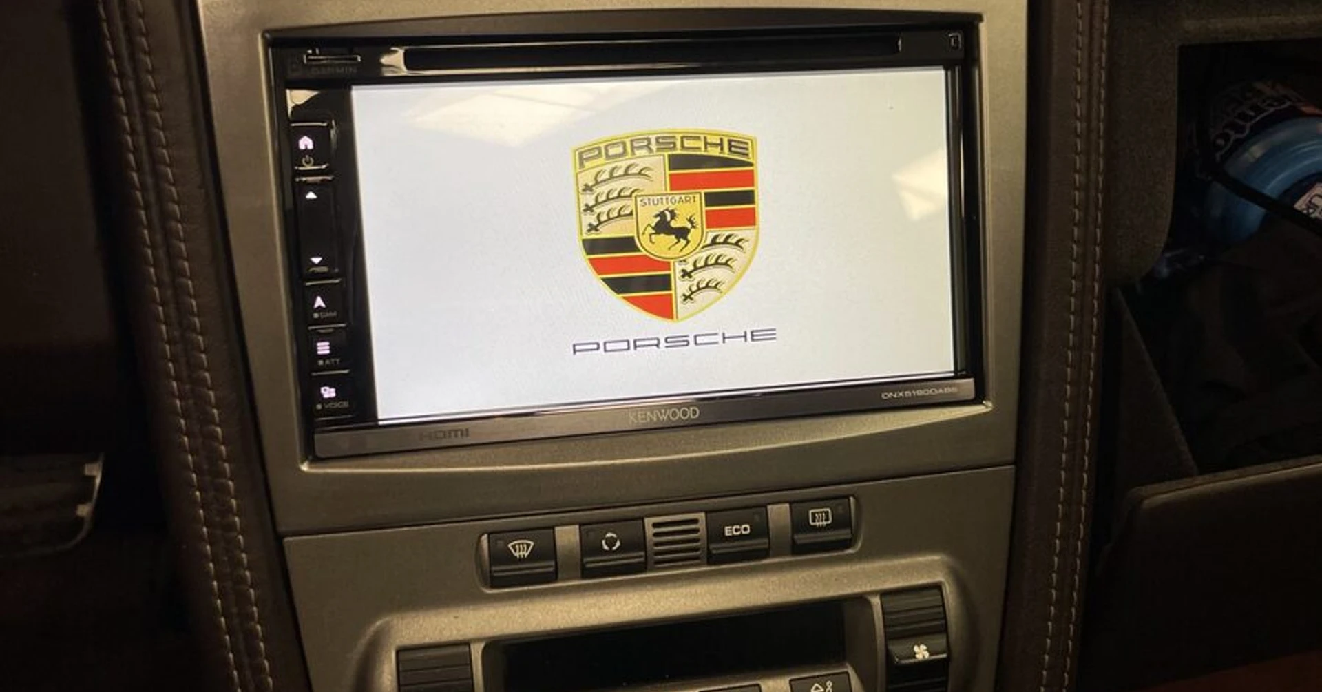 Porsche Boxster : Kenwood CarPlay, BLAM et réparation ampli