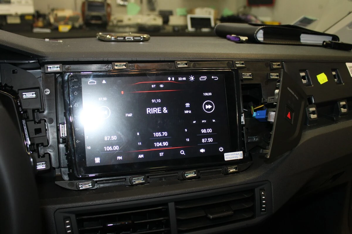 Volkswagen Polo 2019 : autoradio Android avec Apple CarPlay