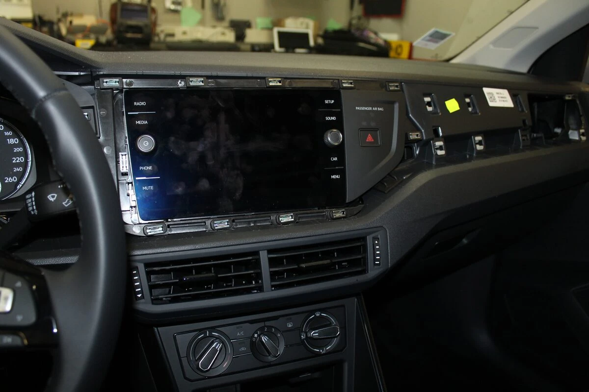 Volkswagen Polo 2019 : autoradio Android avec Apple CarPlay