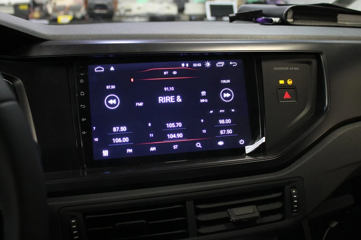 Volkswagen Polo 2019 : autoradio Android avec Apple CarPlay