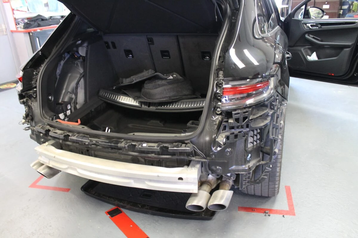 Porsche Macan 2021 : caméra de recul sur PCM 5.0 et radars avant/arrière