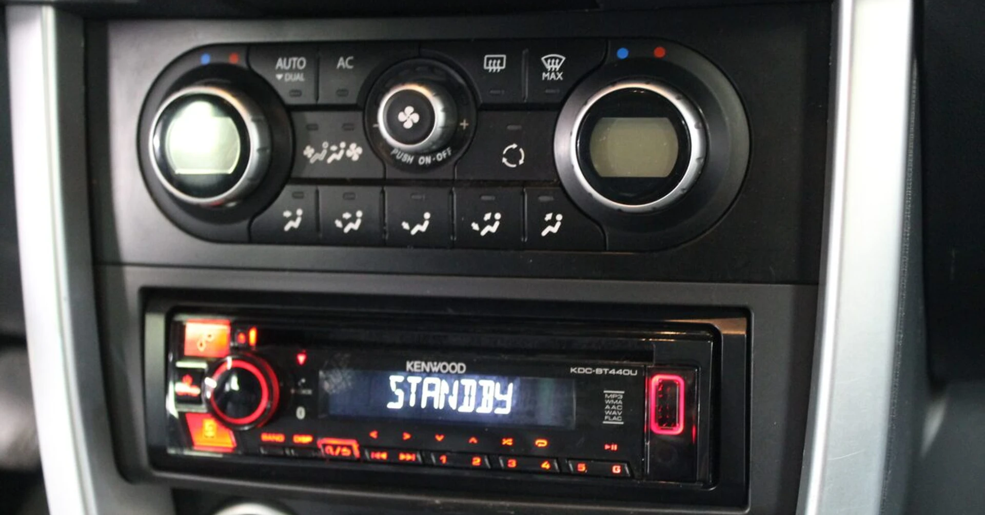 Autoradio Kenwood sur Renault Koleos Bose
