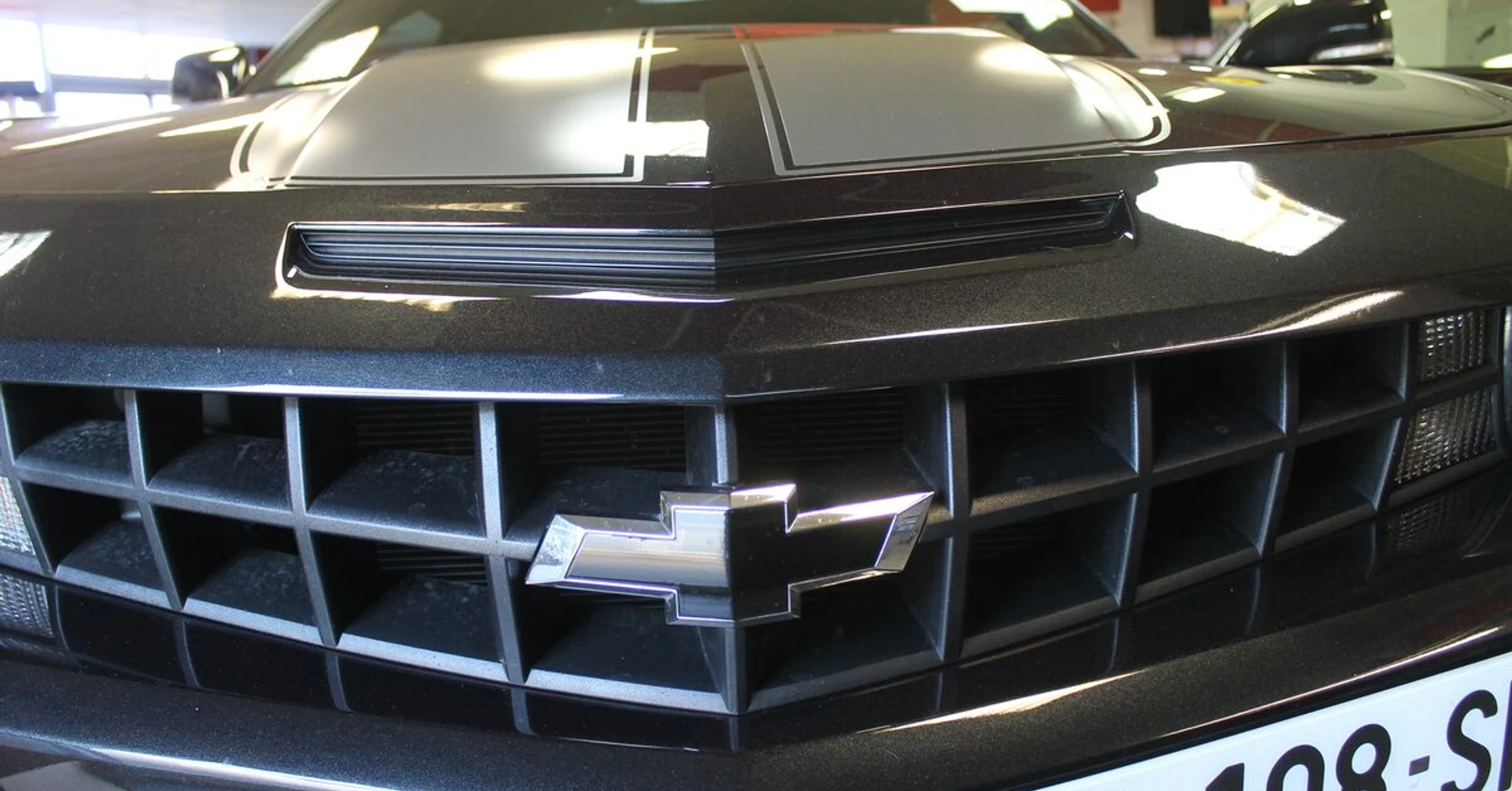 Chevrolet Camaro : Kenwood CarPlay et clim numérique