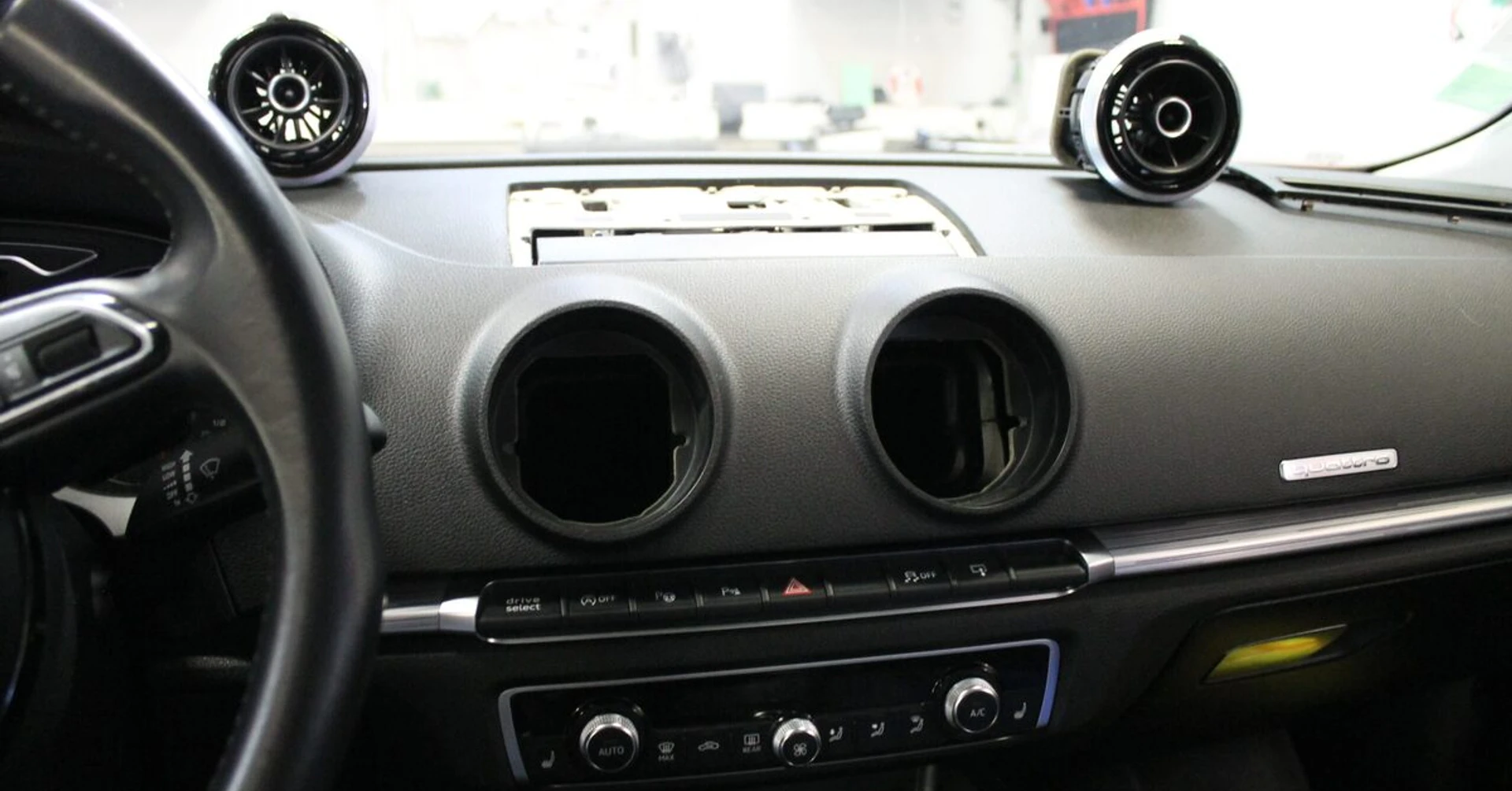 Réparation écran escamotable Audi A3