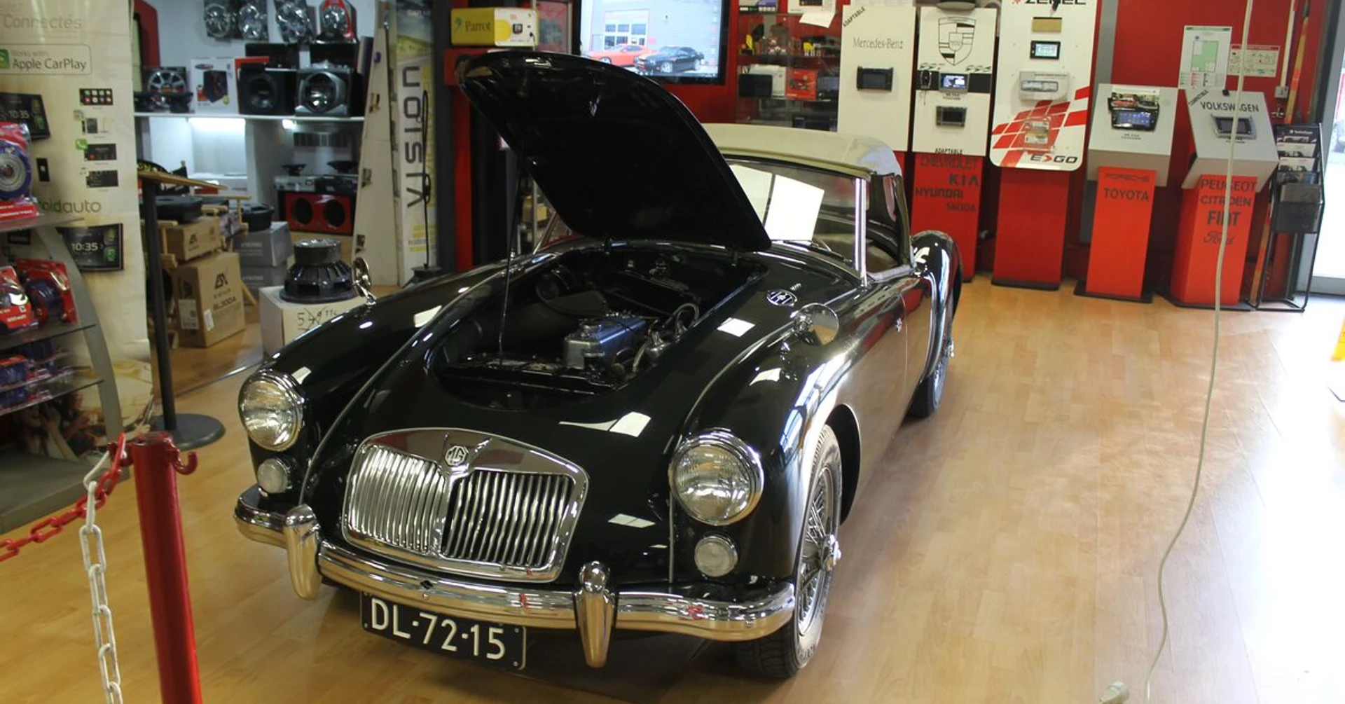 MGA 1961 : restauration du faisceau électrique