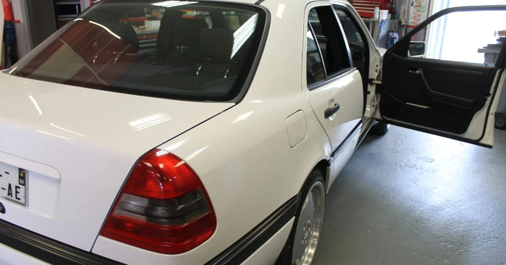Mercedes C 180 : kits BLAM 165RS, 130RS et ampli RA754D